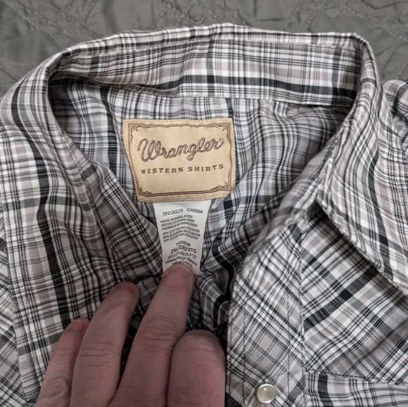 Wrangler Snap Button shirt - Picture 2 of 3